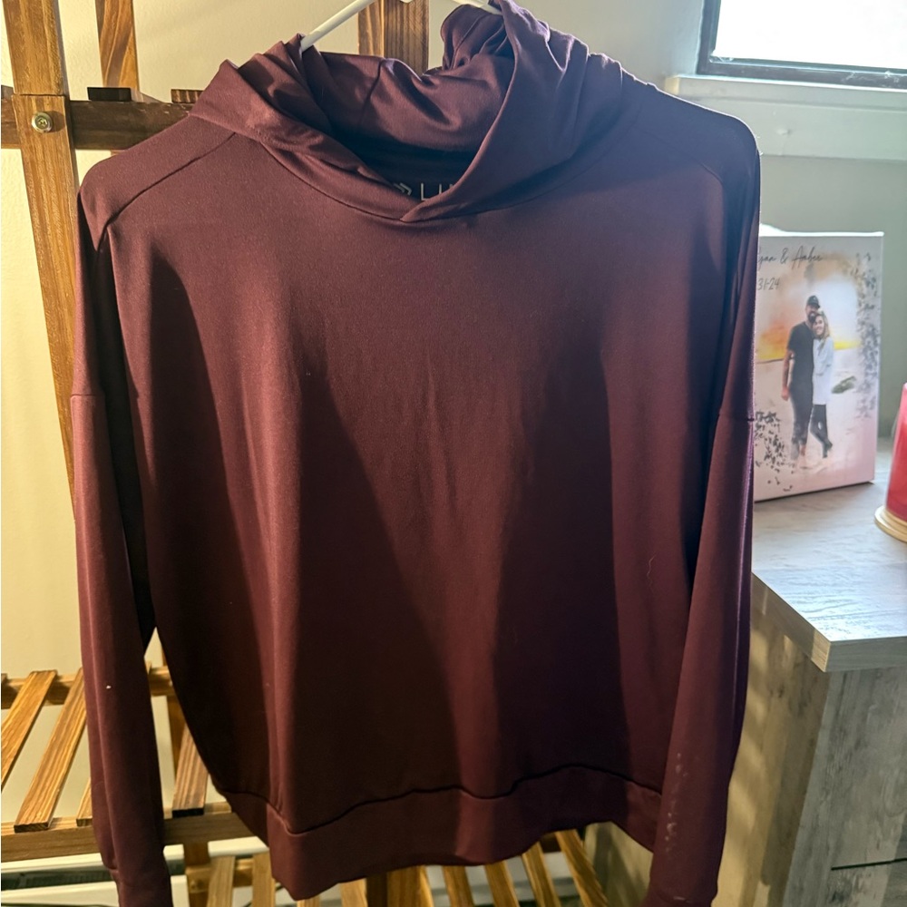 LINC Active Long-Sleeved Workout Top